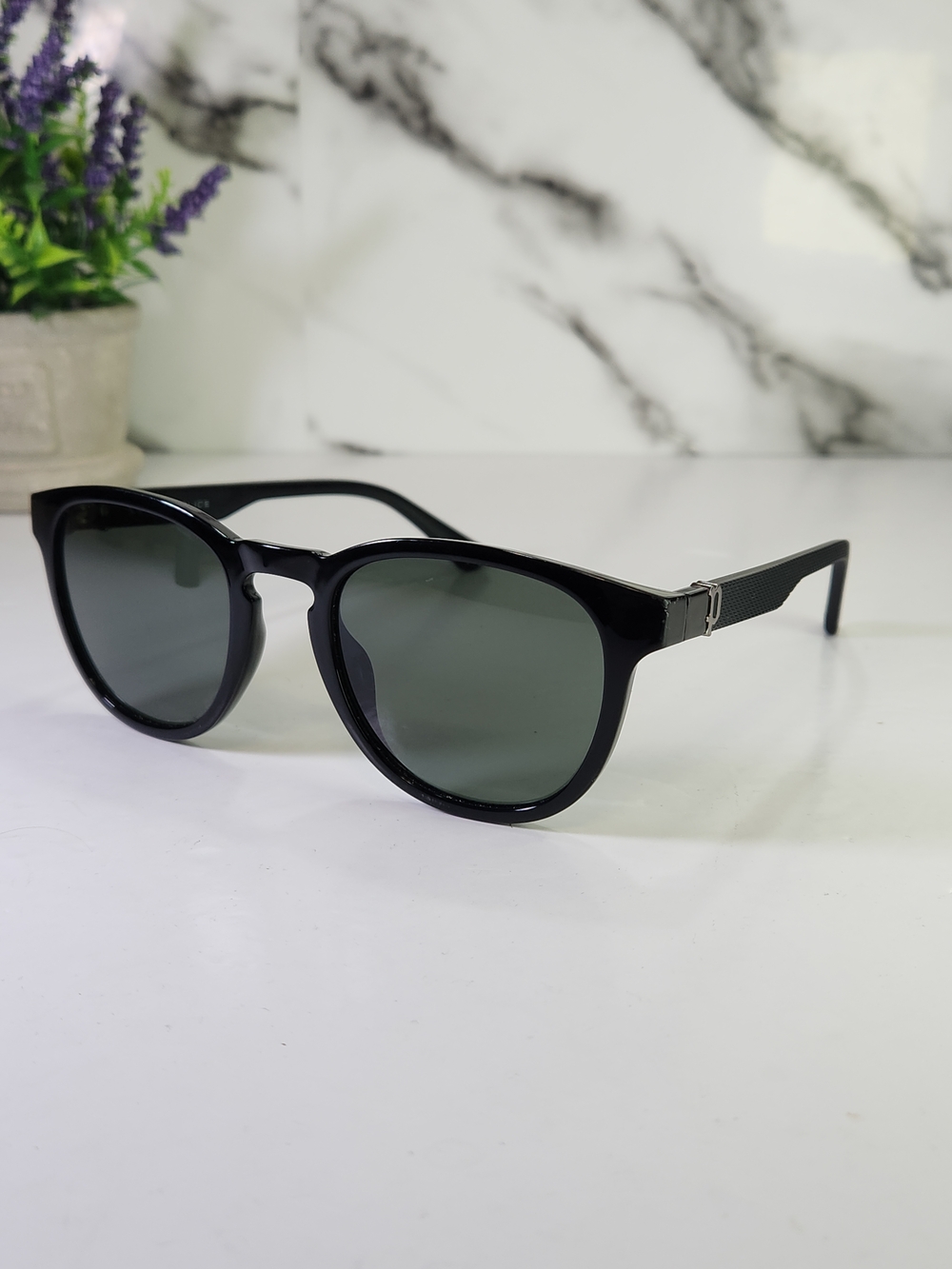 Police Sunglasses Black Beyond Lite Man SPLF60